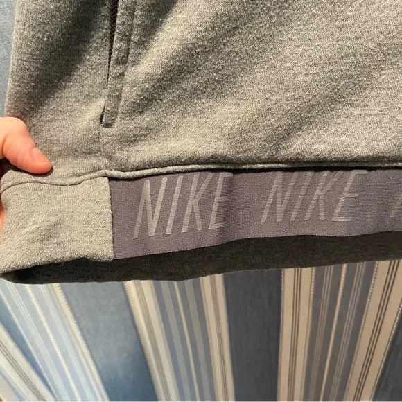 Nike Cowl Neck - Picture 4 of 5